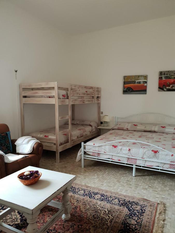 Camere "Le Margherite" Olbia Buitenkant foto